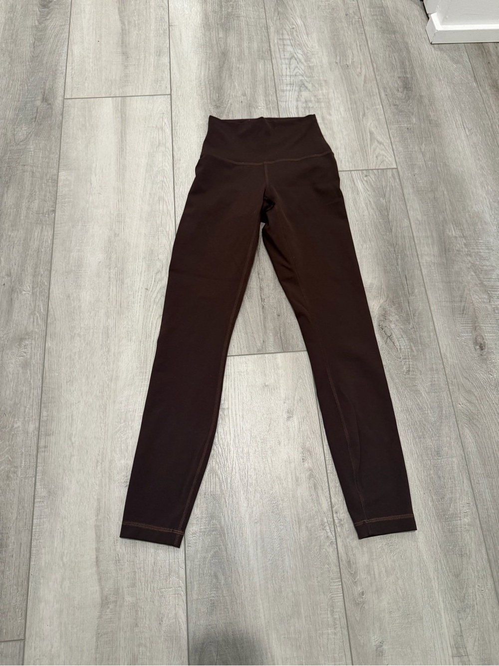 Lululemon Wunder Train High-Rise Leggings 25” - Dark Brown - Size 2